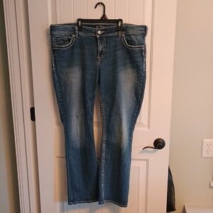 Womans SZ20/L32 Silver Jeans Blue Straight Leg Jeans Classic Style Western glove